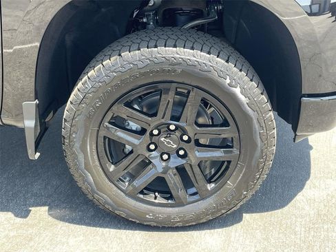 Used 2025 Chevrolet Silverado 1500 LT Trail Boss w/ Convenience Package II image 34