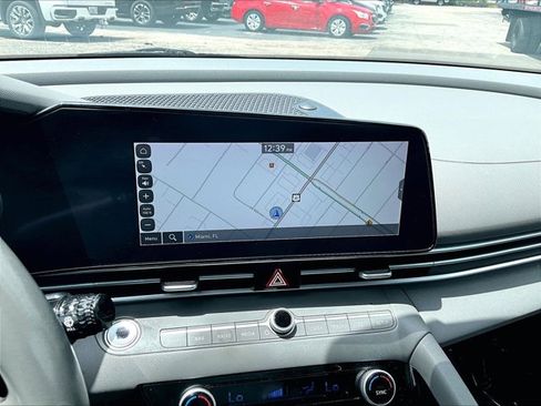 Used 2023 Hyundai Elantra SEL w/ Convenience Package FWD image 22