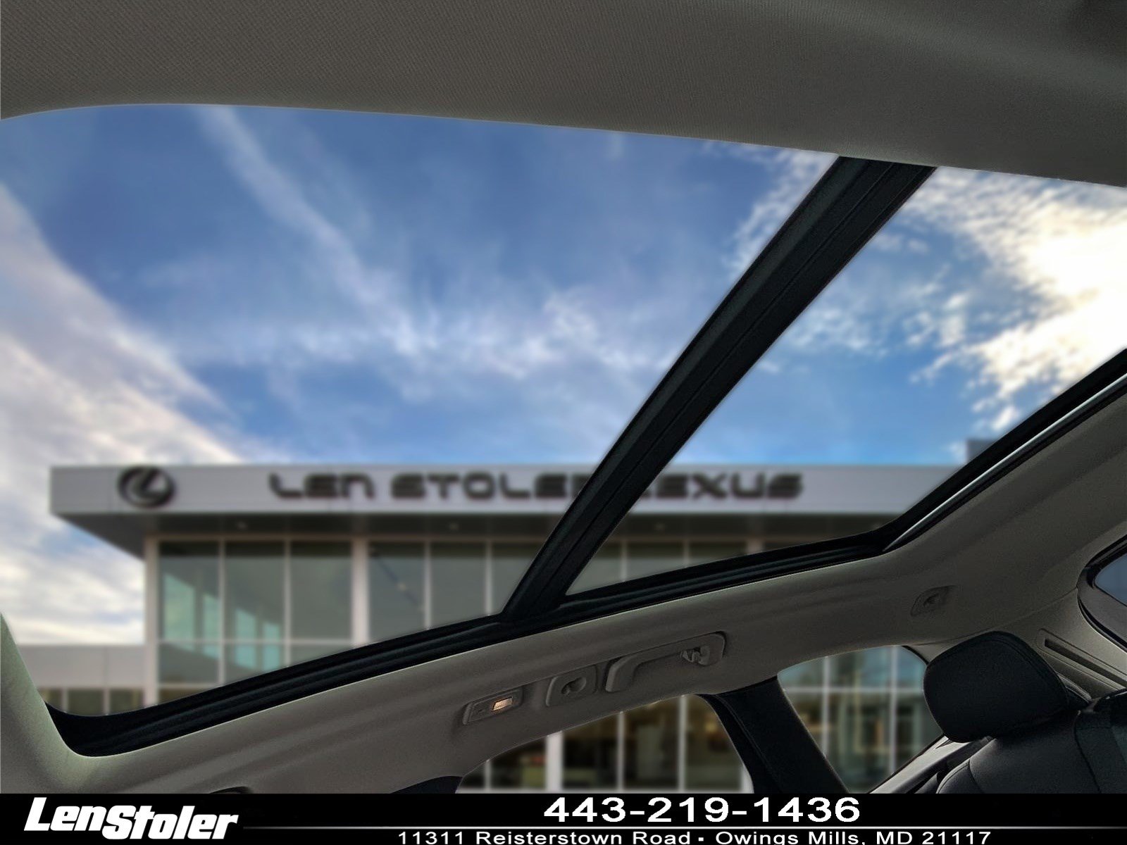 Used 2024 Volvo XC60 B5 Plus w/ Protection Package Premier AWD/4WD image 19