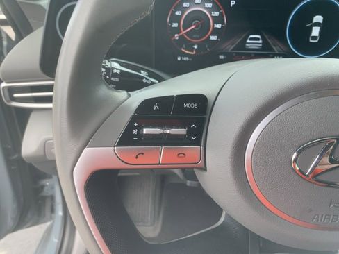 Used 2023 Hyundai Elantra SEL w/ Convenience Package image 11