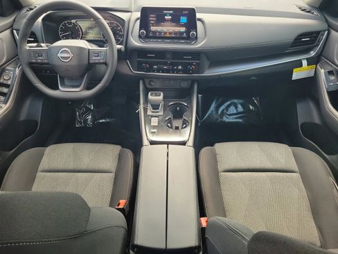 New 2026 Nissan Rogue SV image 10