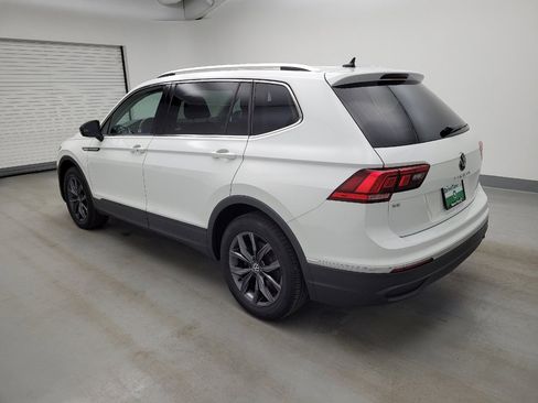 Used 2022 Volkswagen Tiguan SE FWD image 3