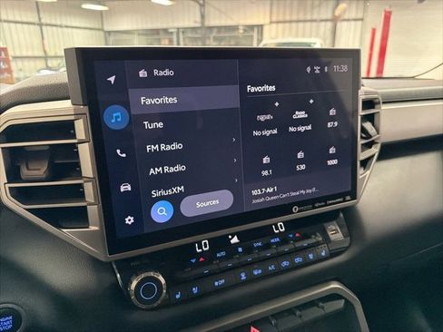 Used 2024 Toyota Tundra Limited image 24