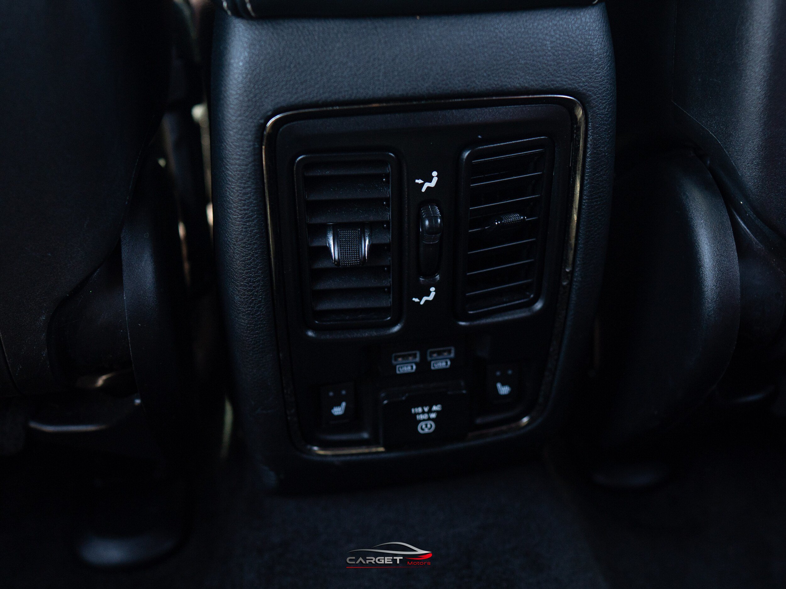 Used 2018 Dodge Durango SRT w/ SRT Interior Appearance Group AWD/4WD image 23