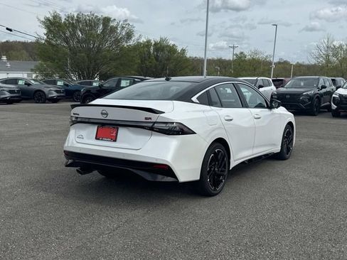 New 2026 Nissan Sentra SR w/ SR Premium Package image 4