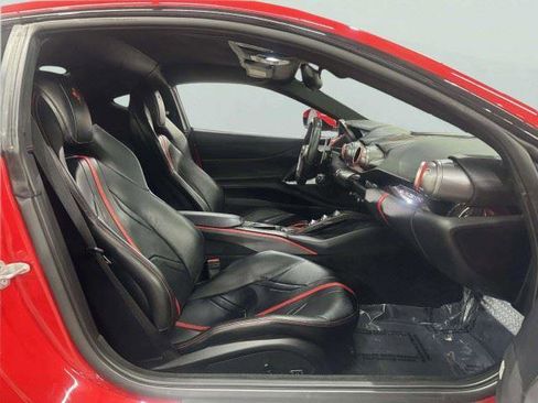 Used 2019 Ferrari 812 Superfast RWD image 55