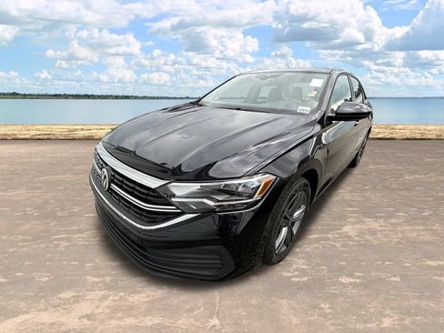 Used 2023 Volkswagen Jetta SE FWD image 4