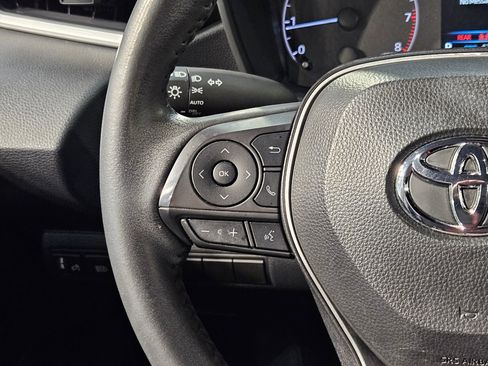 Used 2024 Toyota Corolla SE image 26