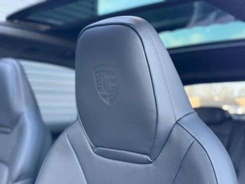 New 2025 Porsche Cayenne Turbo AWD/4WD image 32