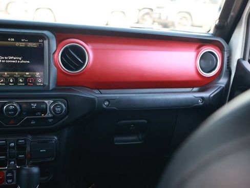 Used 2021 Jeep Gladiator Rubicon AWD/4WD image 32
