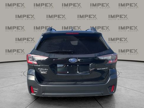 Used 2022 Subaru Outback Premium image 4