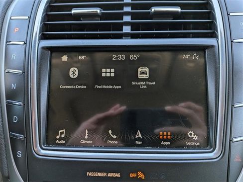 Used 2019 Lincoln Nautilus Select image 19