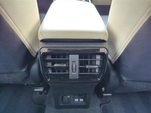 Used 2024 Lexus NX 250 FWD w/ Towing Package (2000 Lbs) image 19