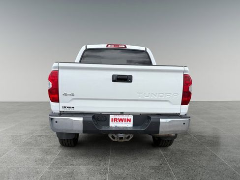 Used 2014 Toyota Tundra Limited w/ Limited Premium Package AWD/4WD image 5