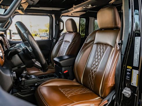 Used 2021 Jeep Wrangler Unlimited Rubicon image 45