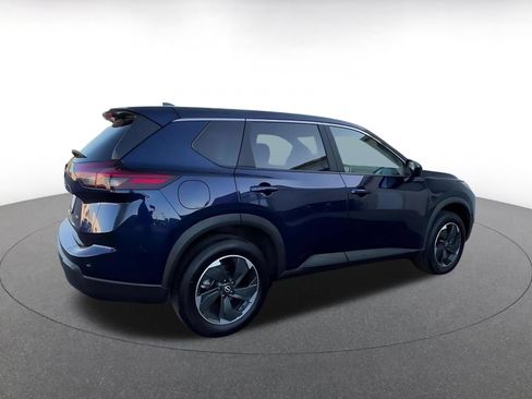 Used 2025 Nissan Rogue SV AWD/4WD image 15
