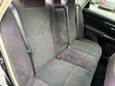 Used 2013 Nissan Altima 2.5 SV image 8