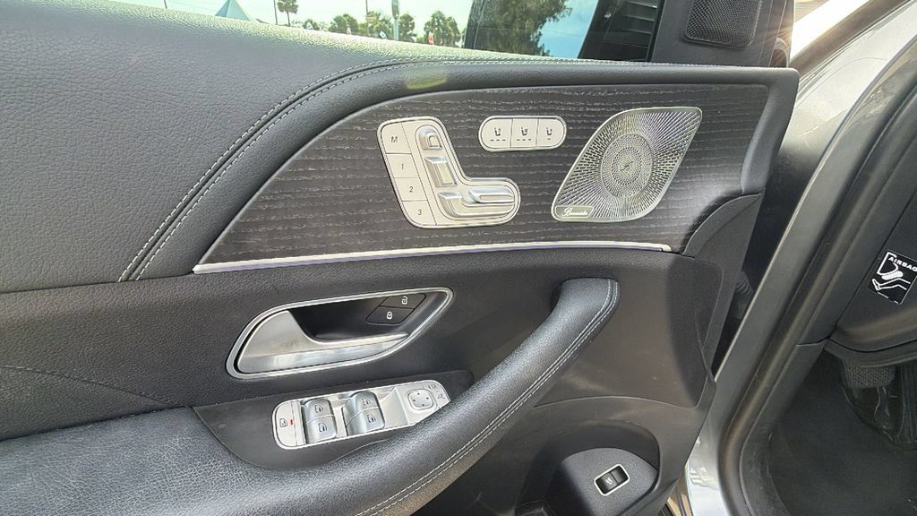 Used 2022 Mercedes-Benz GLE 350 4MATIC image 13
