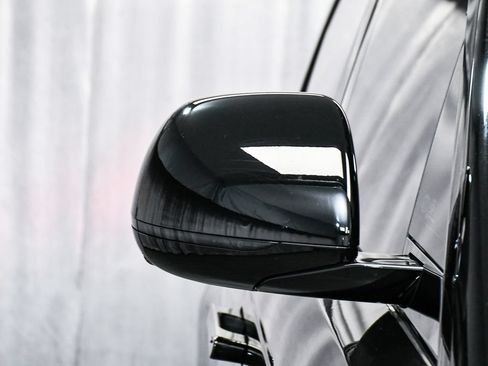 Used 2025 Land Rover Range Rover Sport Dynamic SE AWD/4WD image 76