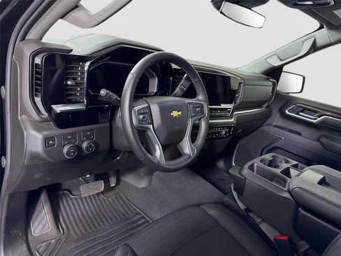 Used 2026 Chevrolet Silverado 1500 LT AWD/4WD image 3