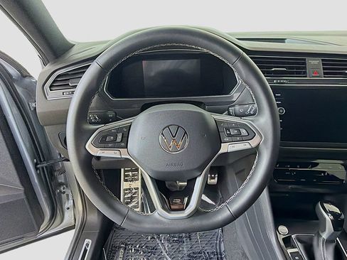 Used 2023 Volkswagen Tiguan SE R-Line FWD image 35