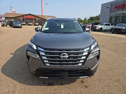 New 2026 Nissan Rogue Platinum w/ Platinum Premium Package image 2