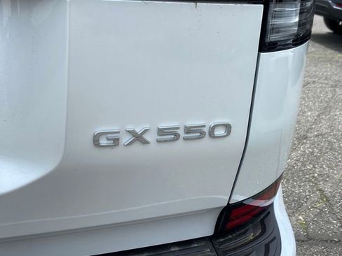 New 2026 Lexus GX 550 w/ Cold Area Package AWD/4WD image 10