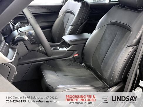 New 2025 Jeep Grand Cherokee Altitude AWD/4WD image 18