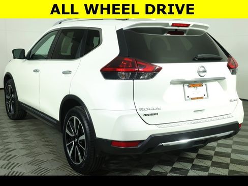 Used 2018 Nissan Rogue SL image 8
