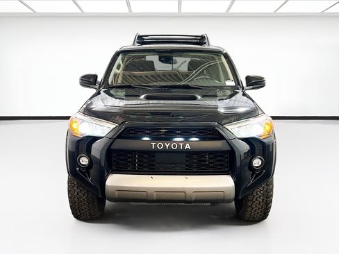 Used 2022 Toyota 4Runner TRD Off-Road image 2