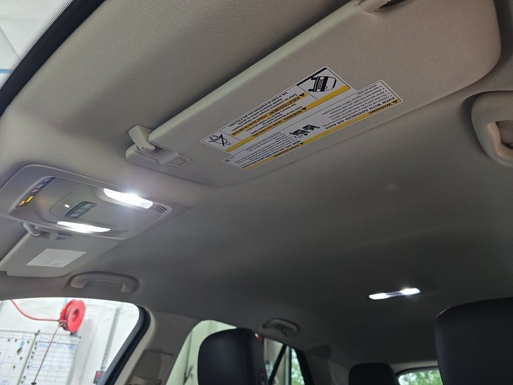 Used 2023 Buick Envision Preferred AWD/4WD image 33