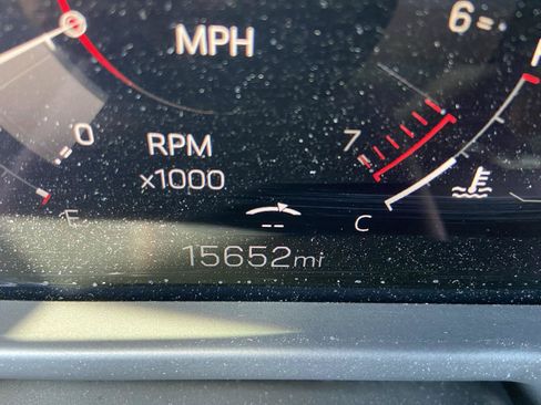 Used 2025 GMC Acadia Elevation AWD/4WD image 5