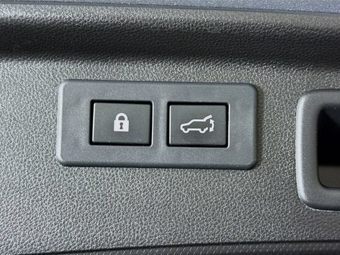 Used 2021 Subaru Forester Touring AWD/4WD image 32