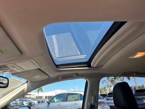 Used 2015 Honda CR-V Touring image 19
