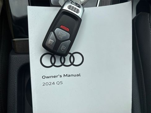 Used 2024 Audi Q5 2.0T Premium Plus image 31