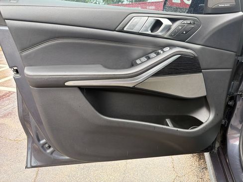 Used 2019 BMW X7 xDrive40i w/ Premium Package AWD/4WD image 12