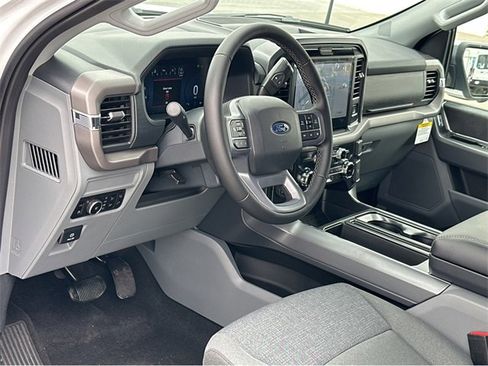 New 2025 Ford F150 XLT w/ Equipment Group 302A MID image 7