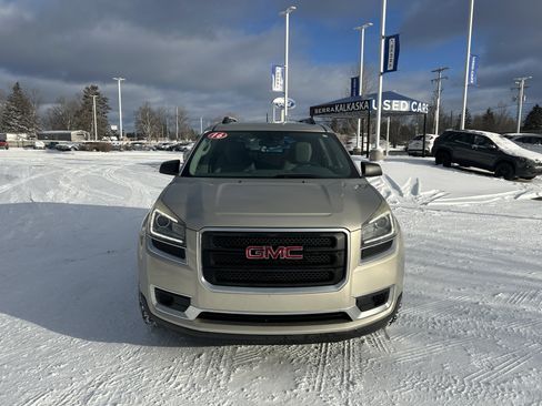 Used 2016 GMC Acadia SLE image 9