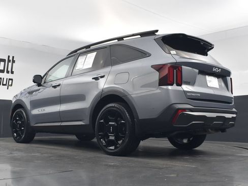Certified 2024 Kia Sorento SX Prestige w/ Sage Leather Package AWD/4WD image 20