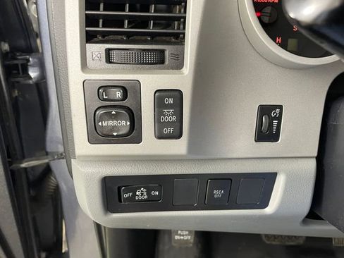 Used 2008 Toyota Tundra 4x4 Double Cab image 15