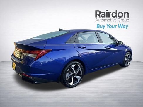 Used 2023 Hyundai Elantra Limited w/ Winter Weather Package FWD image 7