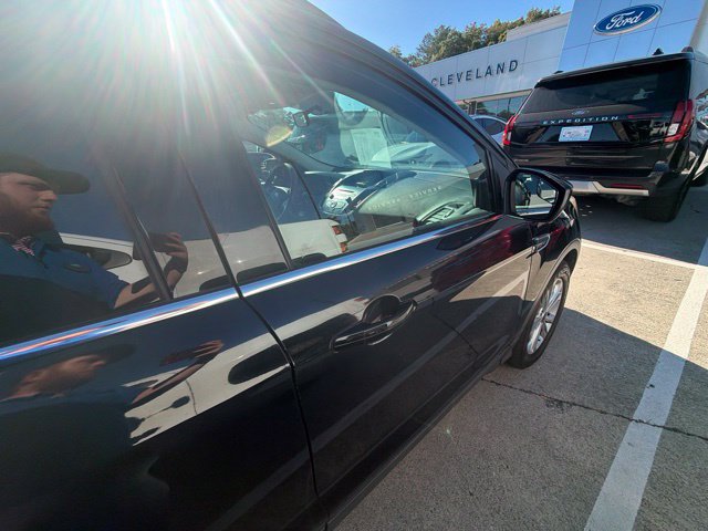 Used 2018 Ford Escape SE FWD image 20