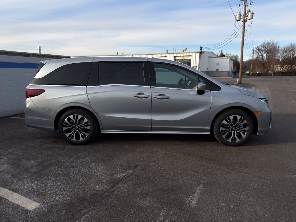 Certified 2026 Honda Odyssey Elite image 6