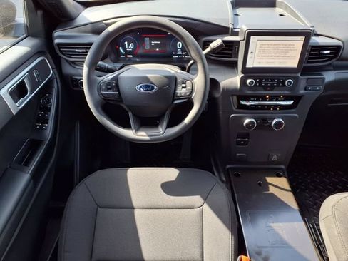 New 2025 Ford Explorer 4WD Police Interceptor image 9