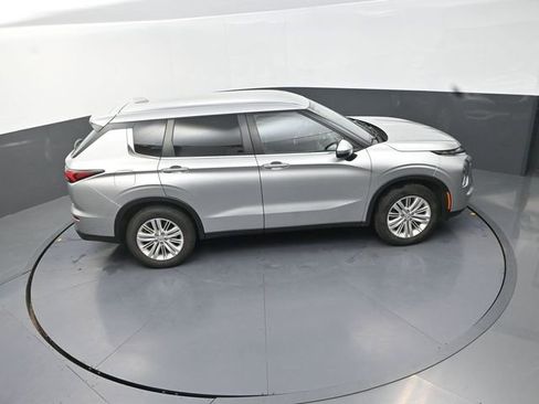 Used 2022 Mitsubishi Outlander ES AWD/4WD image 18
