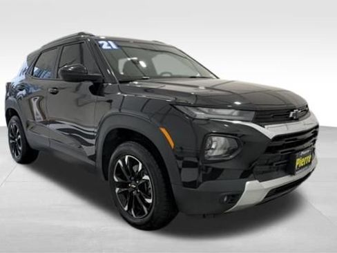 Used 2021 Chevrolet TrailBlazer LT w/ Driver Confidence Package image 6