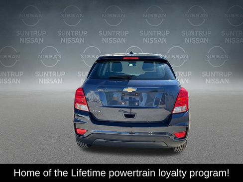 Used 2019 Chevrolet Trax LS FWD image 4