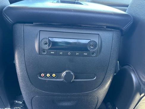 Used 2008 GMC Sierra 2500 SLT w/ Sun And Navigation Package AWD/4WD image 13