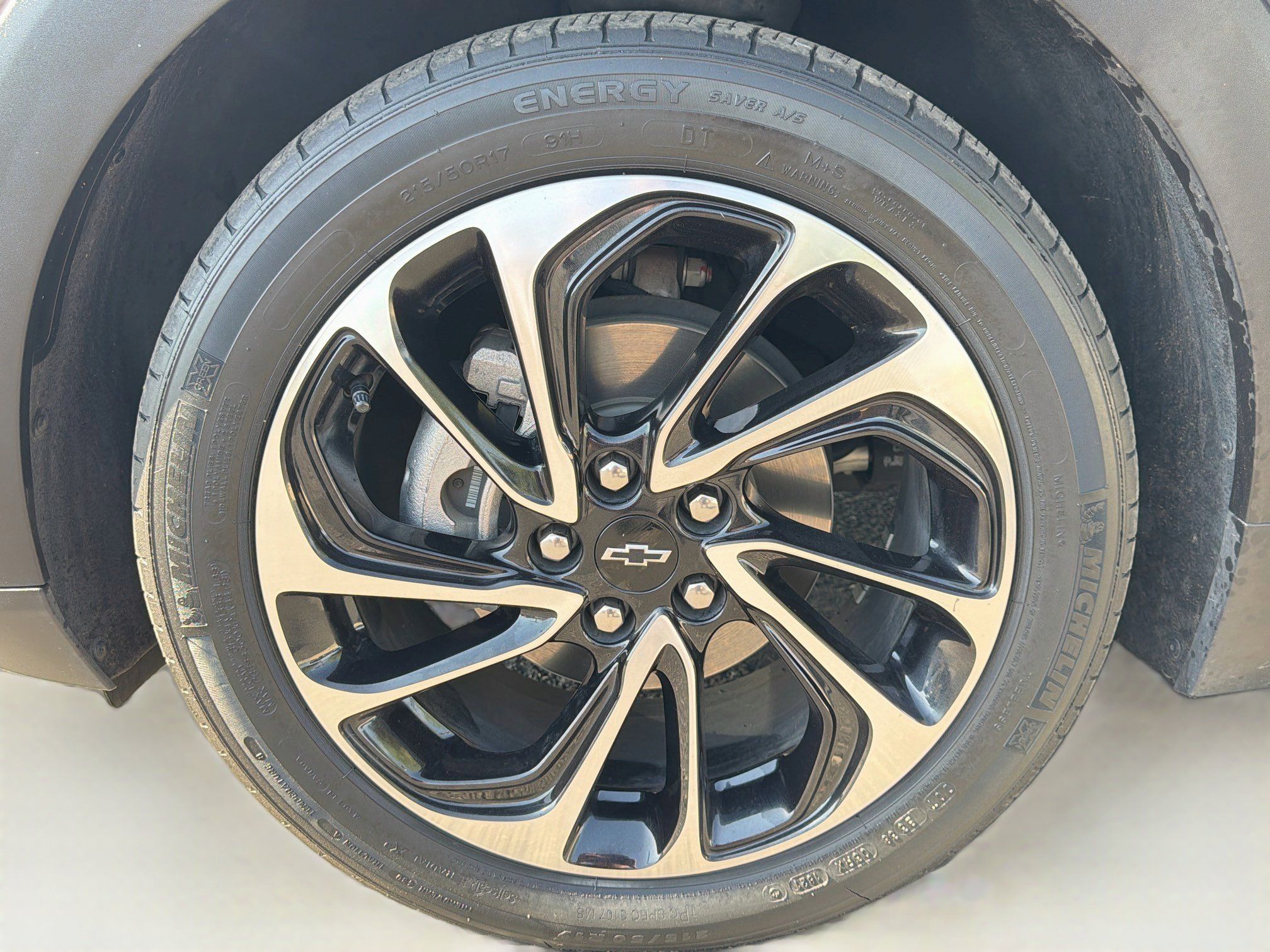 Used 2022 Chevrolet Bolt EUV Premier w/ Sun & Sound Package FWD image 32