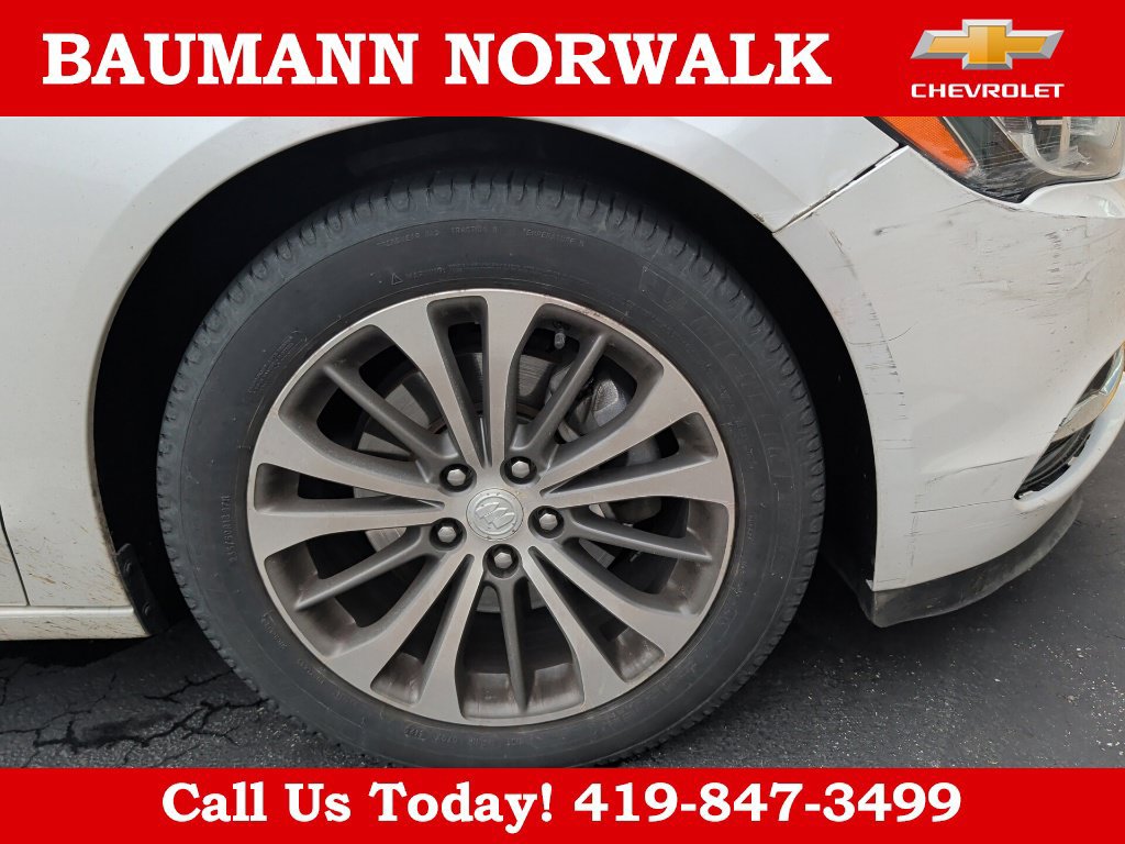 Used 2019 Buick LaCrosse Essence w/ Sun and Shade Package AWD/4WD image 10